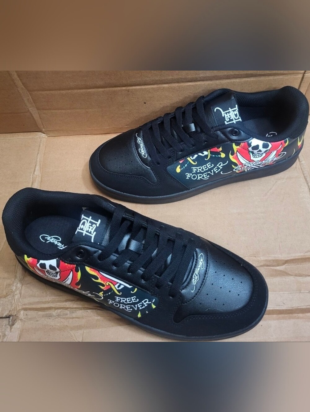 ED Hardy Skull Flame Tattoo Graphic Black Sneakers Men Size 12 NEW - Picture 4 of 12